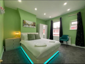 Beautiful 2 bed 1 bath home